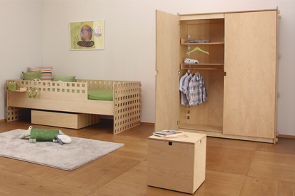 Design mit System - Kinderschrank 2tlg. | B 135 x T 54 x H 173 cm | Birkenholz | Echtes Handwerk | Made in Austria